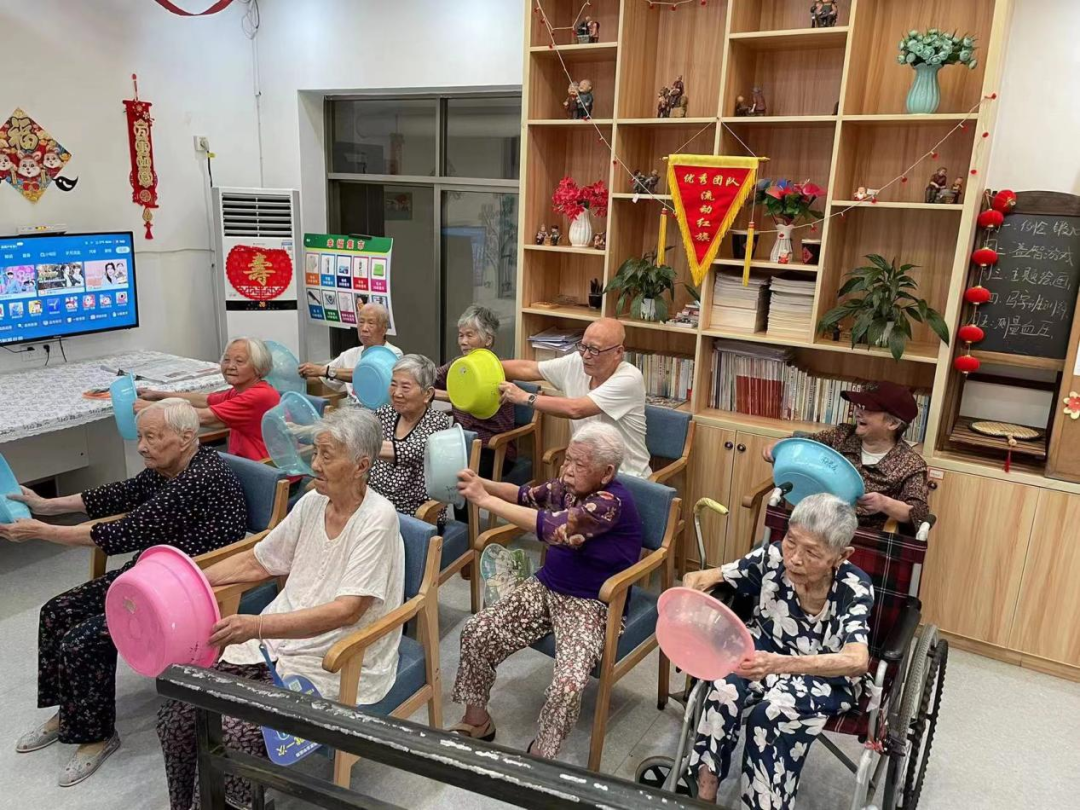 社區(qū)嵌入式養(yǎng)老